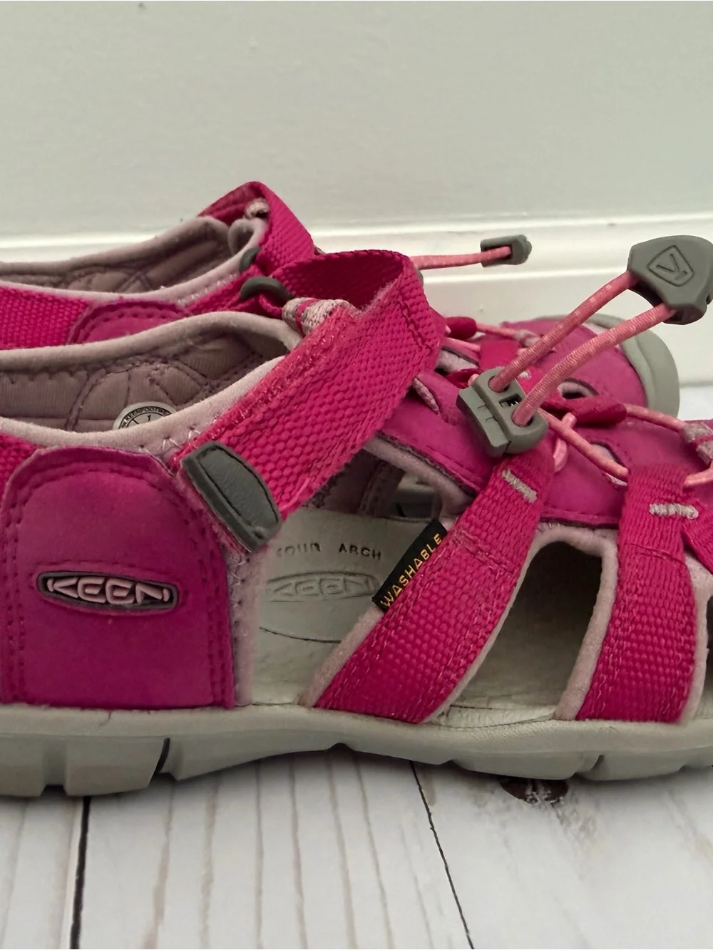 Kids Pink Keen Sandals - Breathable Outdoor Play Shoes